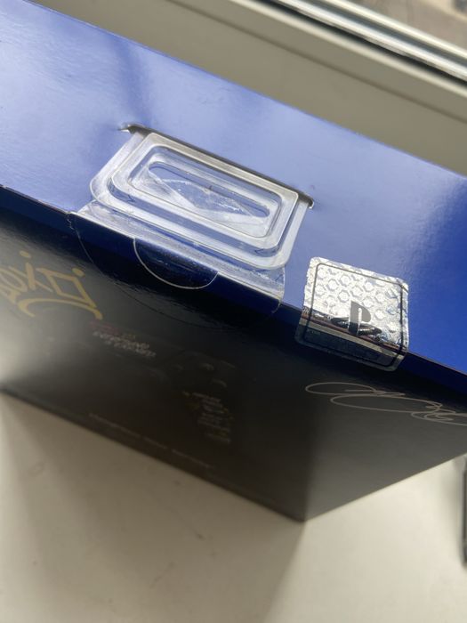 Ps5. Dualsense Limited edition Le Bron James
