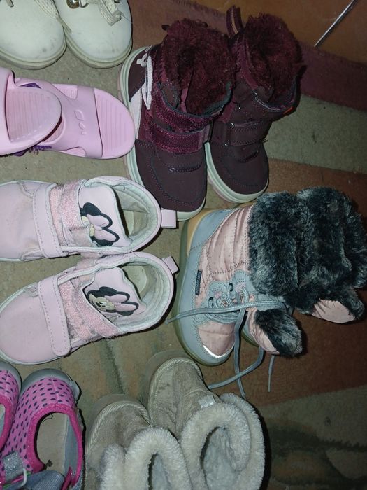 Buty dla dziewczynki 21-23 za grosze jak za darmo