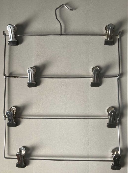 Cabide de Metal com Molas