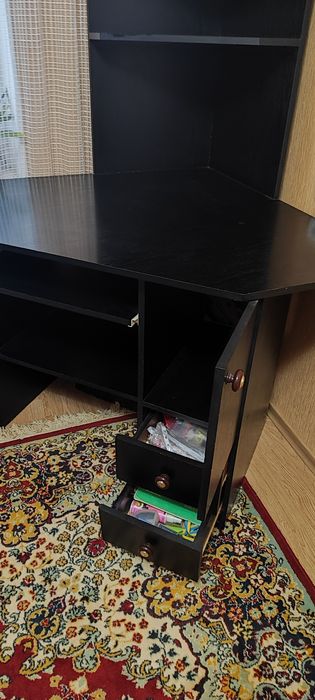 Стіл офісний кутовий