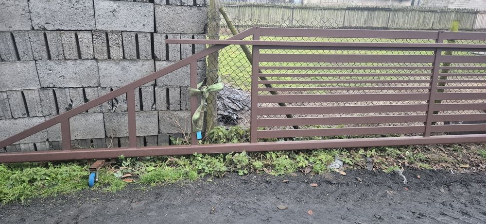 Brama przesuwna + furtka