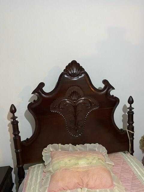 Quarto solteiro madeira macica