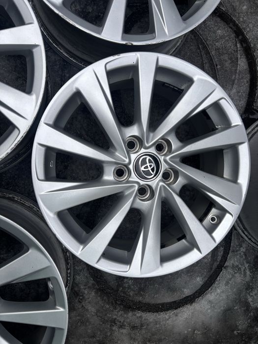 5/114.3 R17 Toyota Camry диски