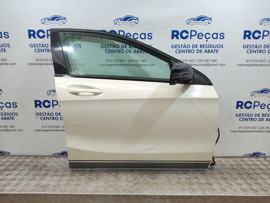 Porta frente direita Mercedes Benz Classe A W176 de 2012 a 2018