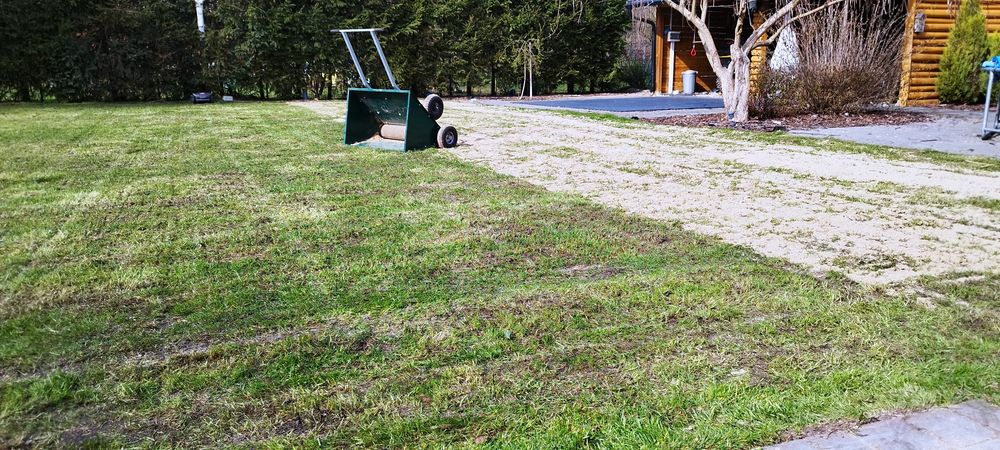 Renowacja trawnika, aeracja, wertykulacja, piaskowanie, dosiewka