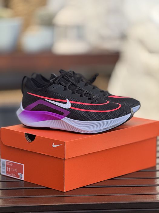 Nike Zoom Fly 4 - Carbono - Novos