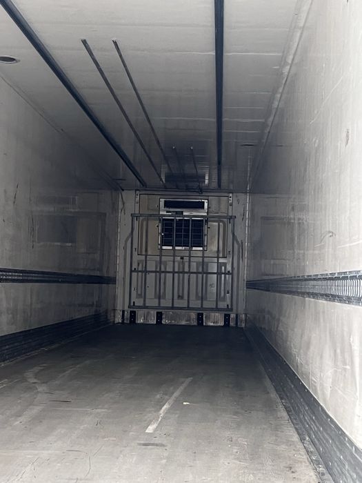 Продам напівпричеп рефрижиратор терміново