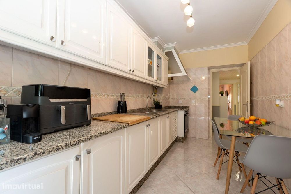** Espectacular Apartamento T2 No Cacém **