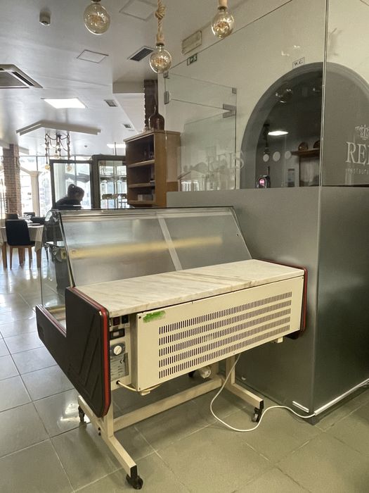 Vitrini demonstração carne e peoxe