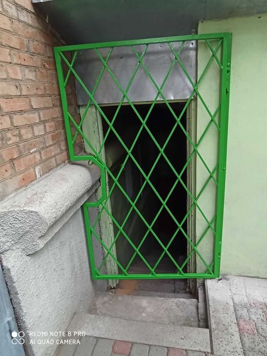 Виготовлення, монтаж технічних металевих дверей, дверей-решіток.