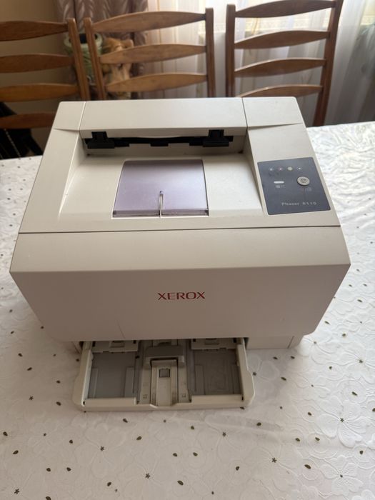 Принтер Phaser 6100  + комплект тонерів
