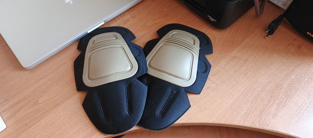 Продам наколінники для бойових штанів