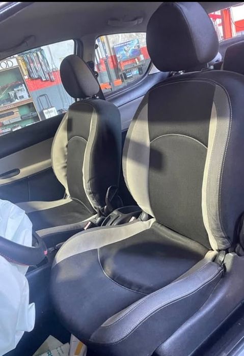 Bancos  do peugeot 206.