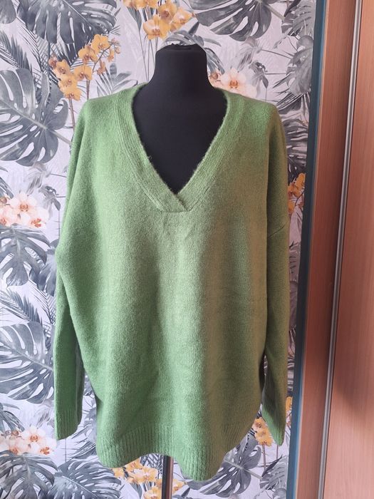 Sweterek rozmiar 2xl (48)