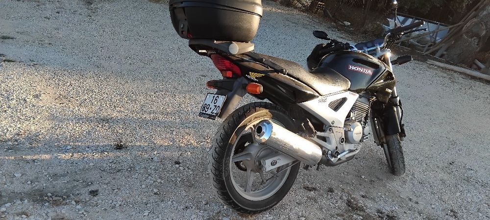 Honda cbf250  impecável