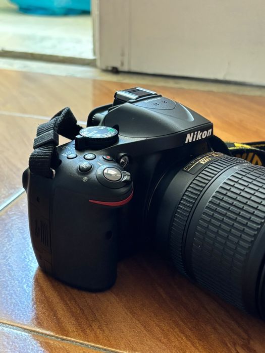 Nikon D5200 + 18-105mm| 7000 disparos |
