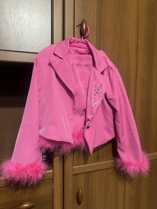 Костюм на дівчинку