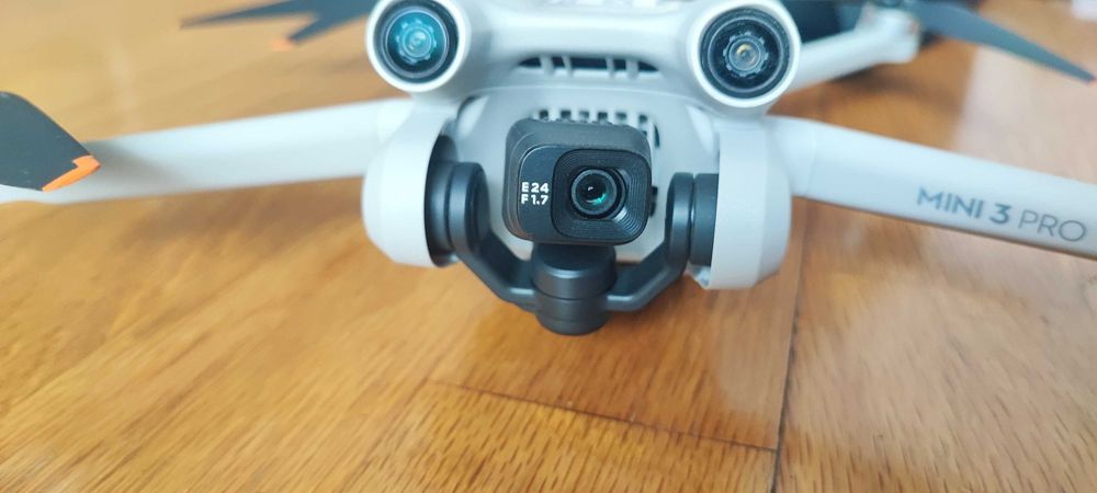 DJI Mini 3 Pro + Fly Combo Kit como novo
