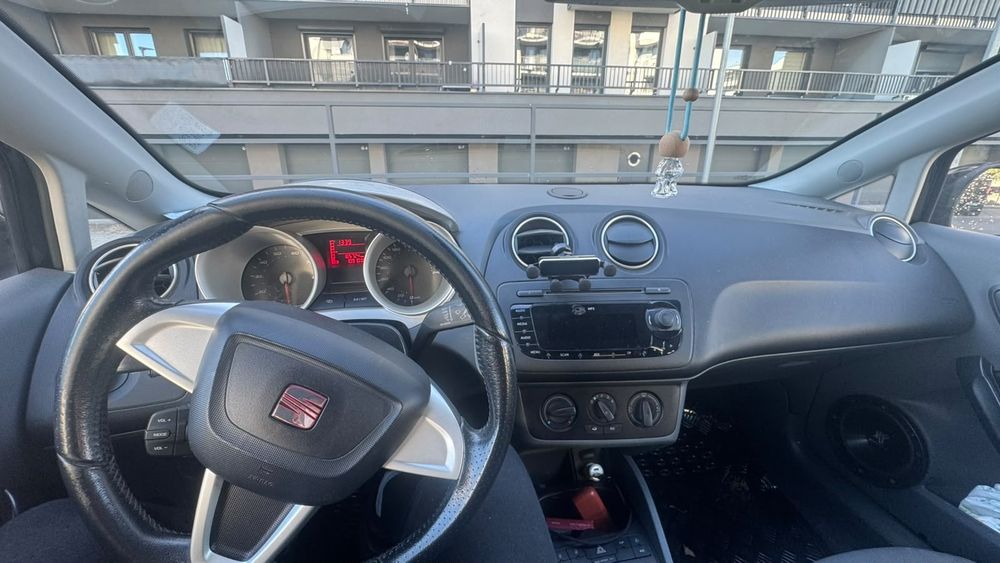 Seat Ibiza 2011  1.2 tsi  105 KM