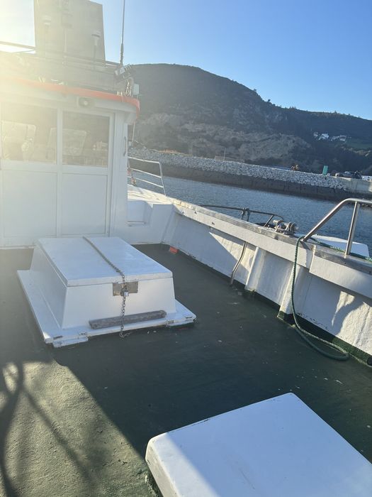 Barco de pesca profissional Fibramar 8,98m