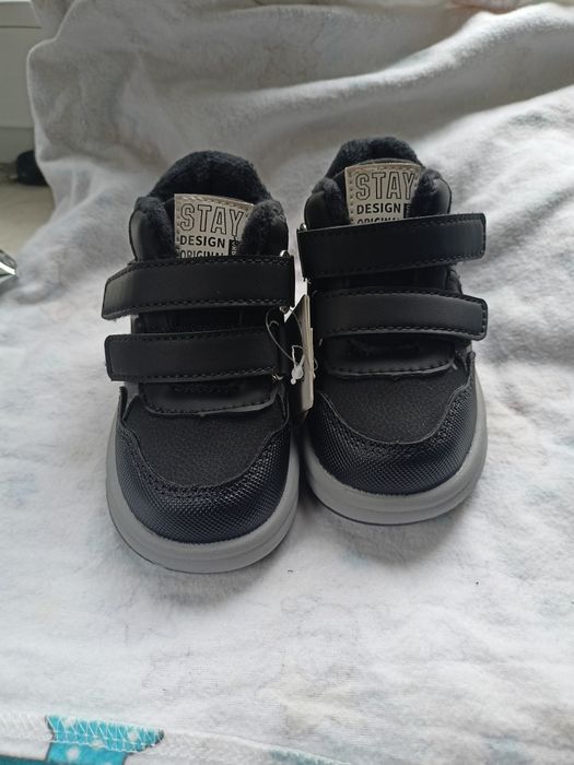 Детские утеплённые кроссовки