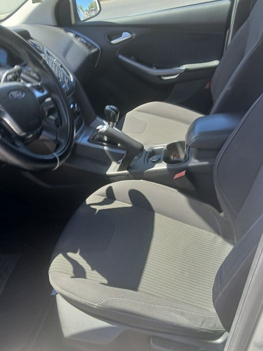 Carrinha Ford focus - bom estado e revisões em dia