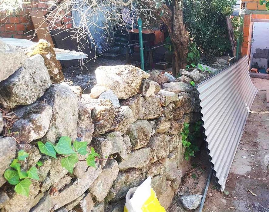 Paredes e Muros de Pedra - Interiores & Exteriores | Xisto e Granito