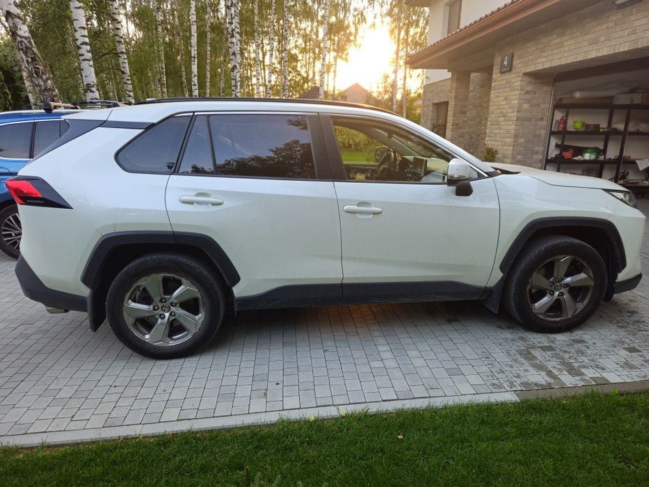 Toyota RAV4 Manual 4x4 2021 Salon 55 tys przebieg