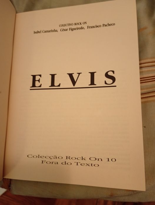Elvis - Colectivo Rock on 10 horafora  do texto -10E - ;A magia dentro da garrafa Retro com tampa!-10E Desde2E