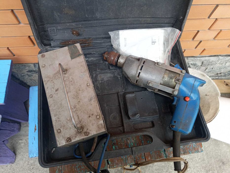 Дрель советская низковольтная