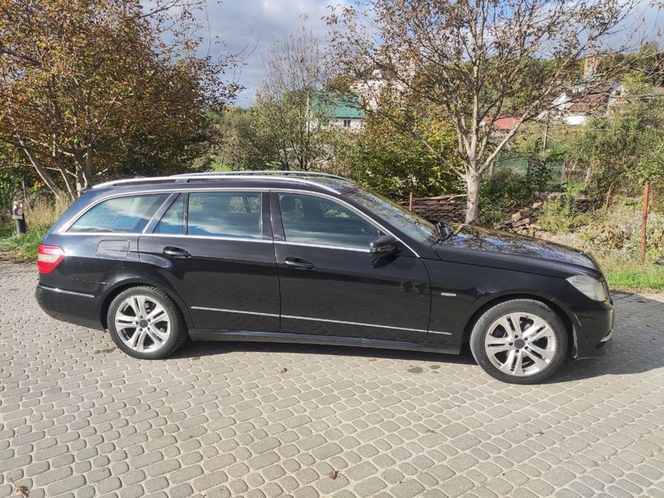 Продам Mercedes E200 2011р