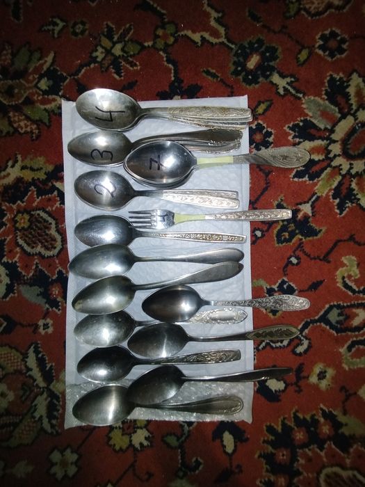 Продам столовые приборы 75шт.