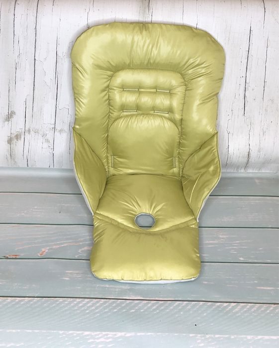 чохол на стільчик для годування в наявності, вкладиш, матрасик