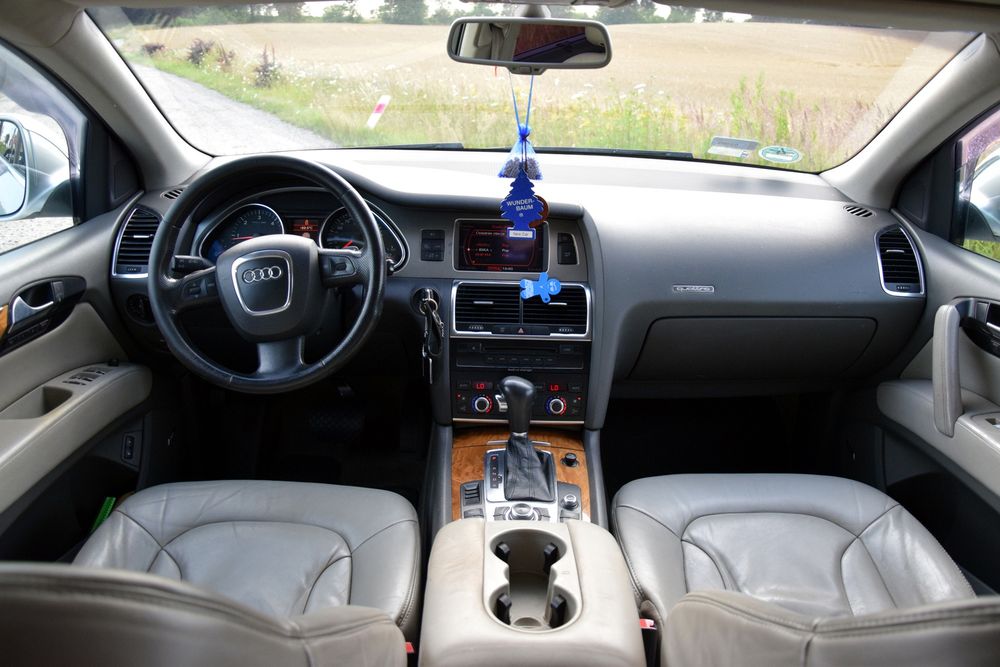Audi Q7 zadbane webasto Łopatki do zmiany biegów