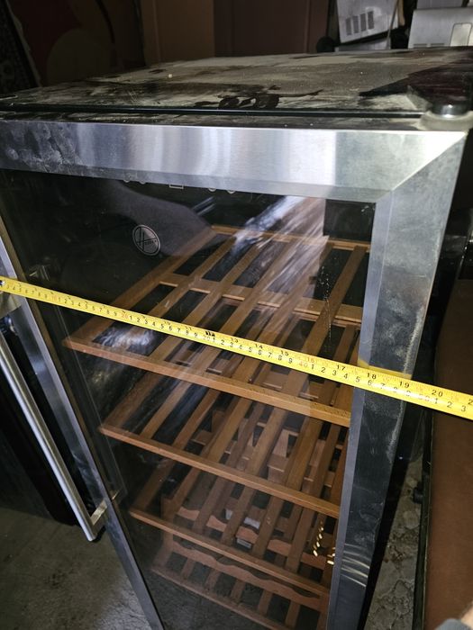 Винна вітрина Hoover WEI-28, холодильник для вина, винна шафа.