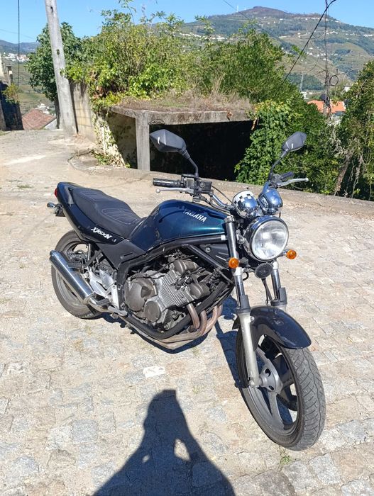Yamaha XJ600N de 2001