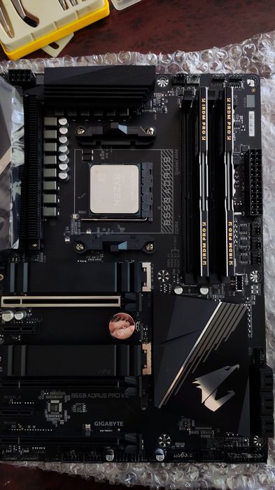 Комплект  Ryzen 7 5800x, aorus b550 pro v2, GOODRAM 32 GB  DDR4