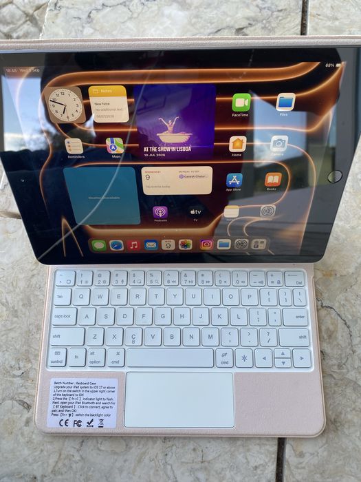 Ipad 7th generation with keyboard cover