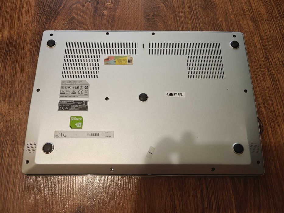 MSI PS42 8MO uszkodzony