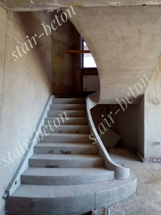 Виготовлення бетонних сходів