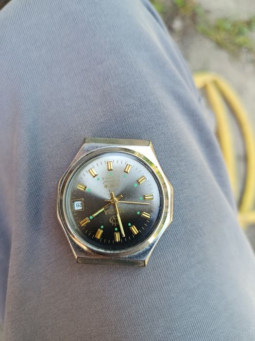 Годинники два однім лотом