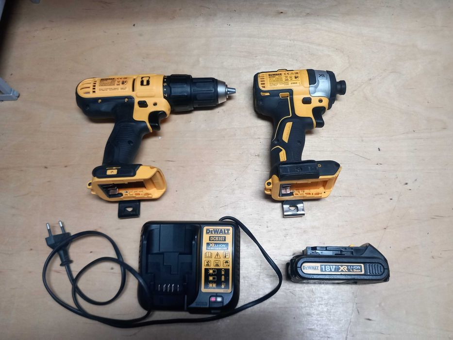 Zestaw narzędzi aku DeWalt wkrętarka DCD 776 zakrętarka DCF 887  18 v