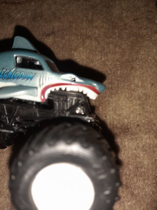 Monster Jam megalodon Hot wheels Машинка хот вилс монстер