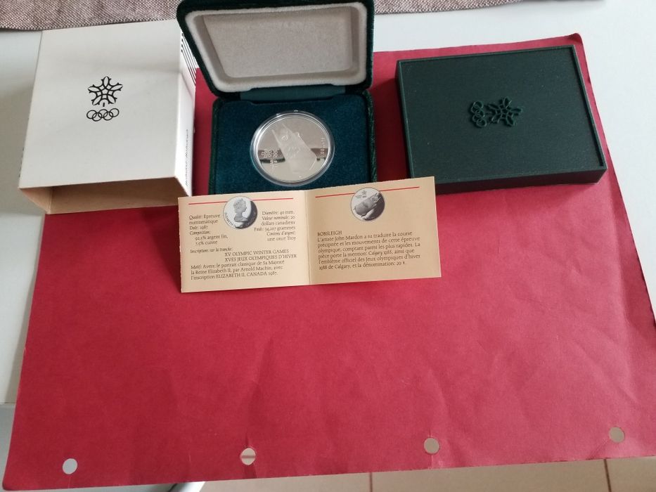 Moedas antigas em prata Olímpicos.