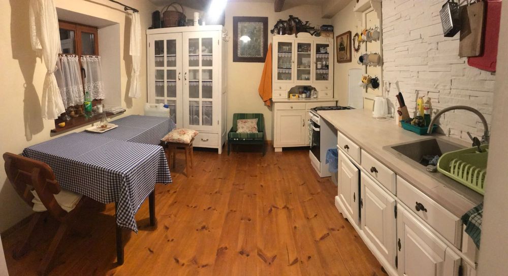 Kawalerski paniejski Leśniczówka domek stawy balia sauna w lesie