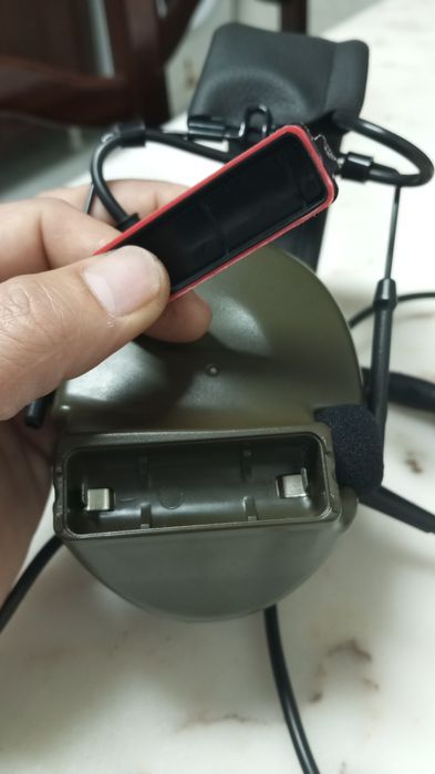 Headset eletrônico com PTT