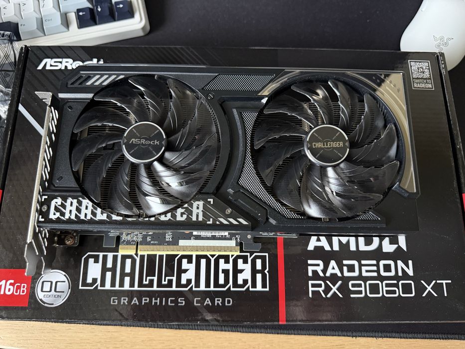Karta graficzna ASrock Radeon RX 9060 XT Challenger OC 16GB GDDR6