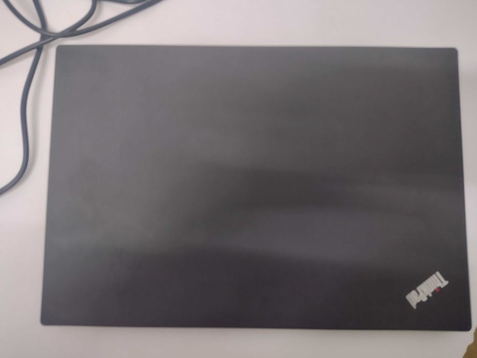 Lenovo ThinkPad X270 cpu i5 8gb memoria  ssd  256gb bateria 12horas