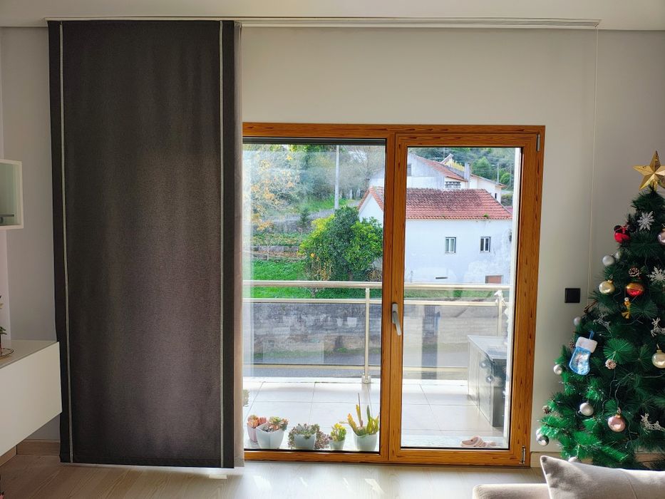 Cortinado com calha.