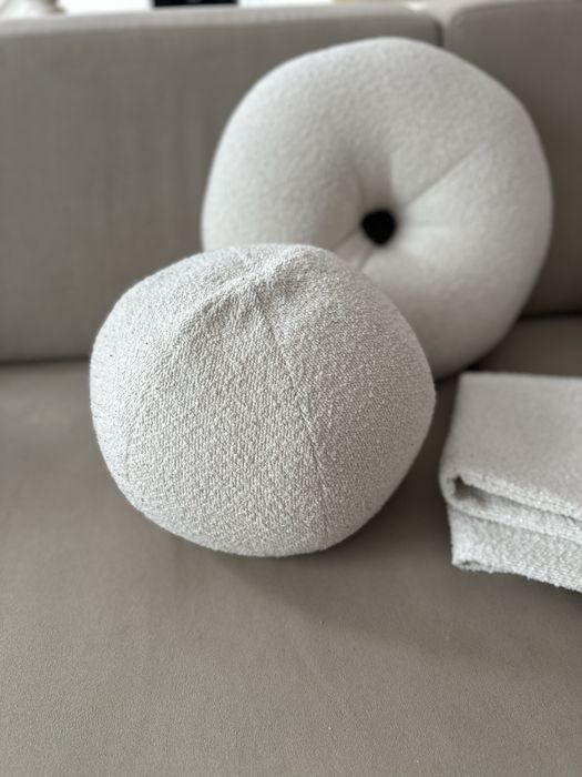 Zestaw boucle H&M home poszewka poduszka kula